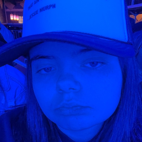 Meet your Posher, Danielle - Picture 1 of 1